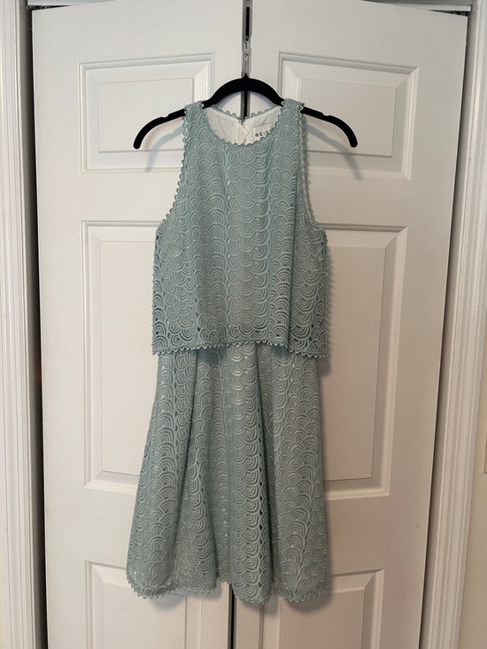 Reiss Dresses & Skirts - Reiss Pale Green Scalloped Lace Dress Set